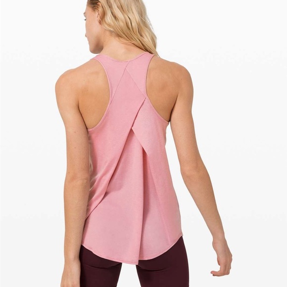 Lululemon Essential Tank *Pleated, size approx 4 - Picture 1 of 11